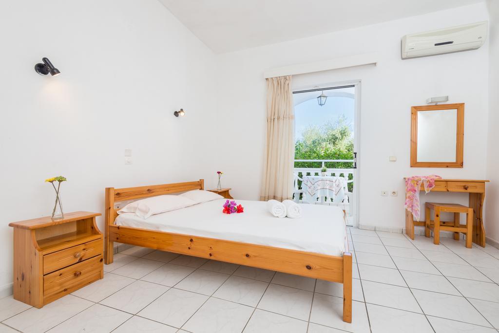 Tassos&Marios Apartments I Laganas Habitación foto